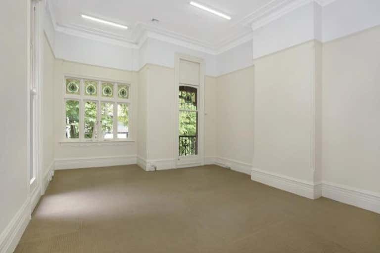 1/10 Fitzroy Street St Kilda VIC 3182 - Image 4