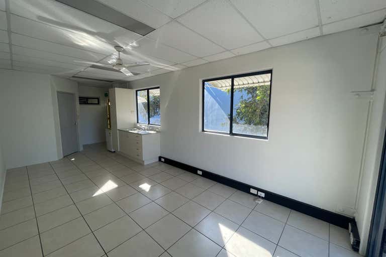 14/18-20 Cessna Drive Caboolture QLD 4510 - Image 2