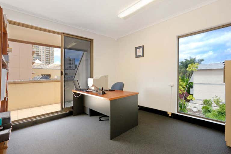 1/2 New McLean Street Edgecliff NSW 2027 - Image 4