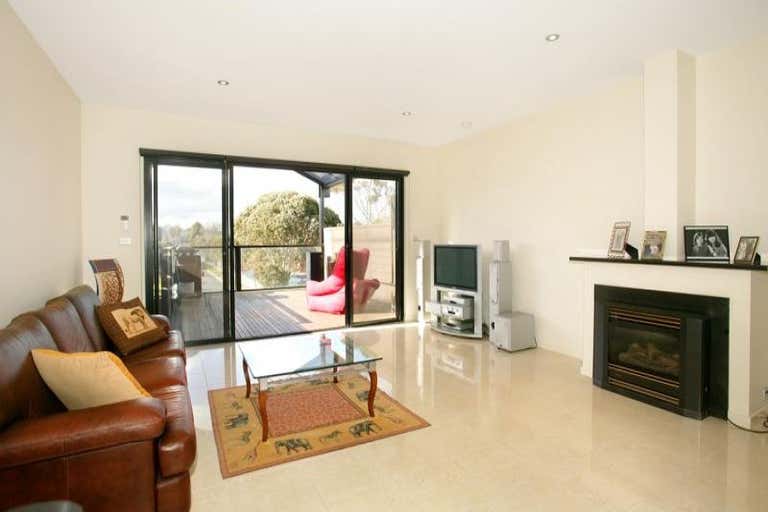 18 Stortford Avenue Ivanhoe VIC 3079 - Image 4