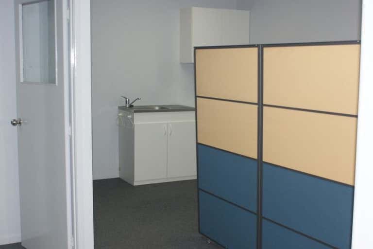 Suite 4, 28 Bell Street Toowoomba City QLD 4350 - Image 2