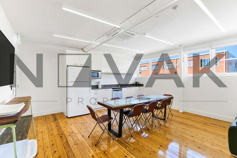 LEASED BY MICHAEL BURGIO 0430 344 700, 3/2A Ada Avenue Brookvale NSW 2100 - Image 1