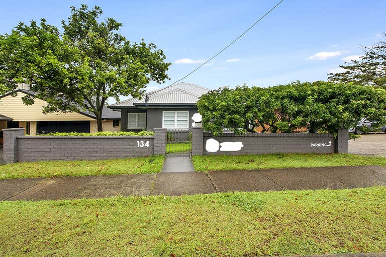 134 Queen St Southport QLD 4215 - Image 1