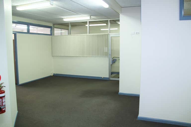 Suite 1, 411 Peel Street Tamworth NSW 2340 - Image 2