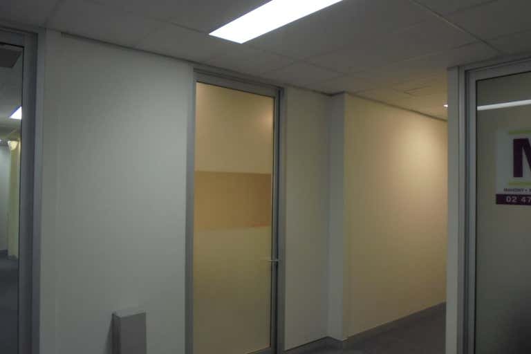 Suite 4, 111 Henry Street Penrith NSW 2750 - Image 1