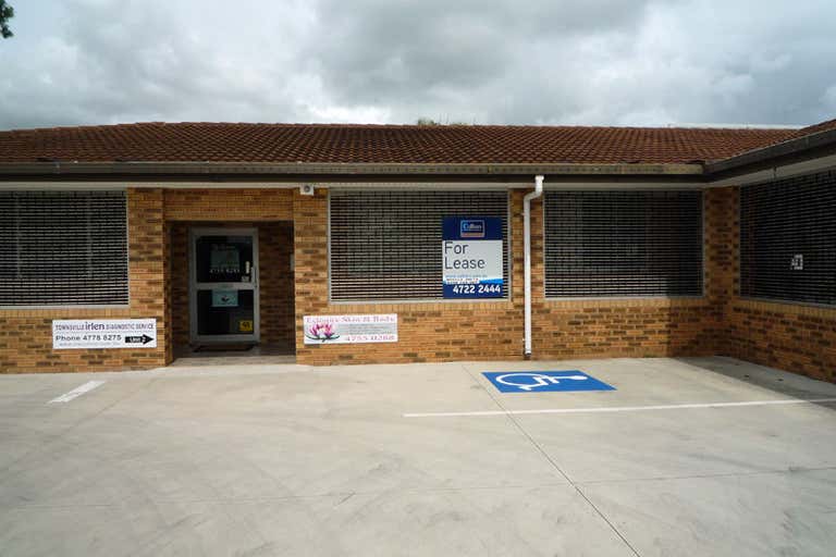 Unit 3, 55  Fulham Road Pimlico QLD 4812 - Image 2