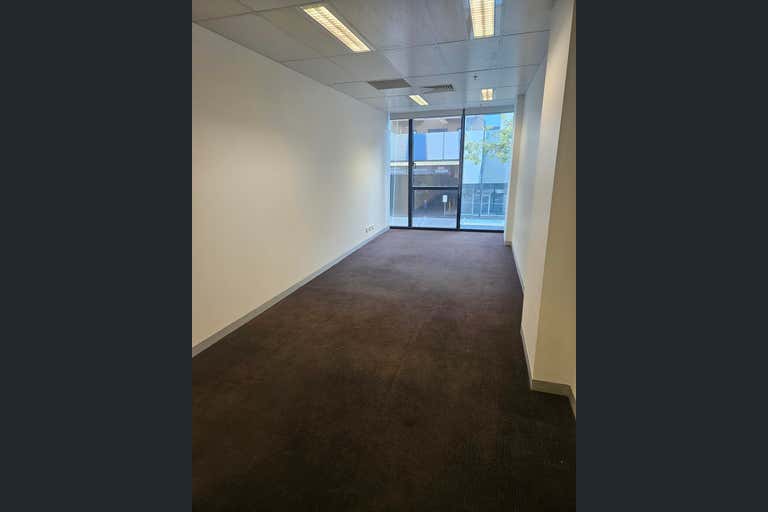 108/757 Bourke Street Docklands VIC 3008 - Image 4