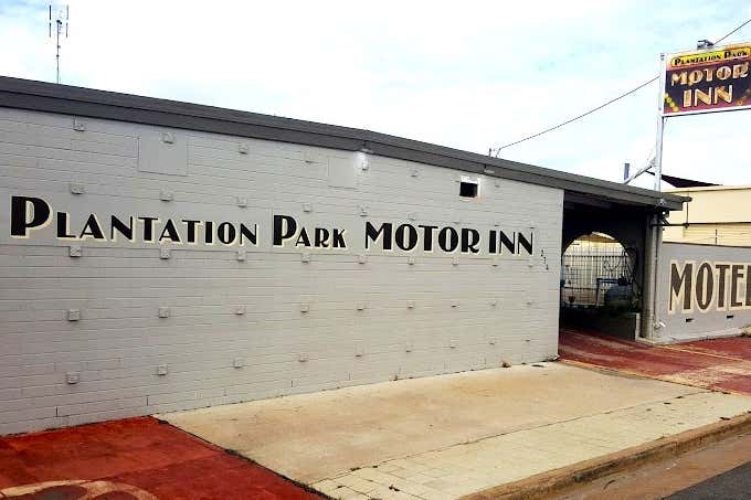 Plantation Park Motor Inn, 274 Queen Street Ayr QLD 4807 - Image 1