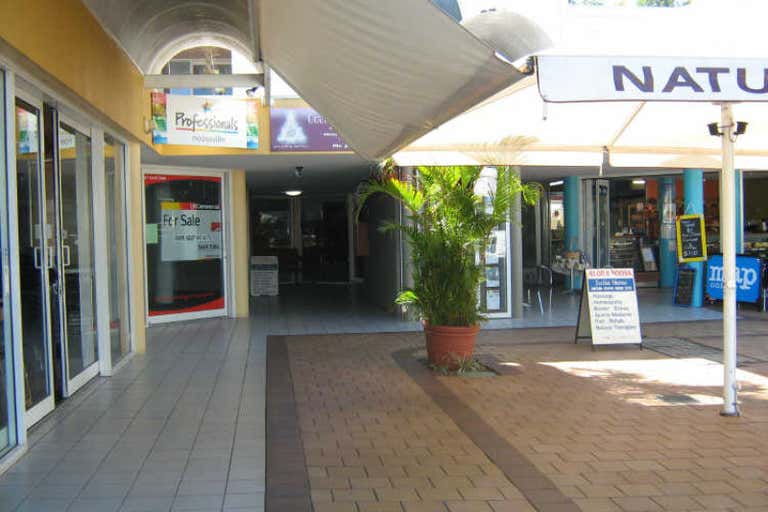 2/10 Thomas Street Noosaville QLD 4566 - Image 3