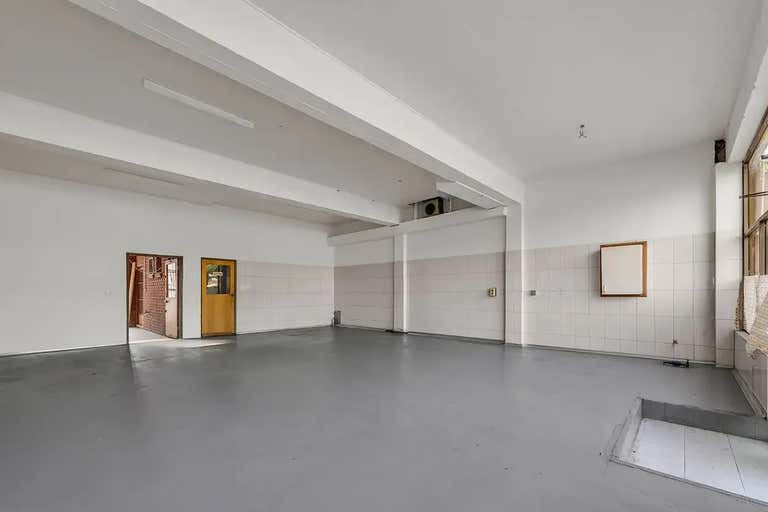 46 Stradbroke Drive St Albans VIC 3021 - Image 2