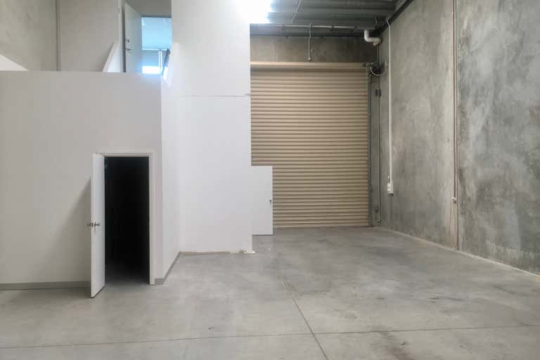 12/22 Makland Drive Derrimut VIC 3026 - Image 2