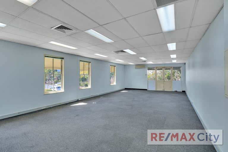 Suite 4/162 Petrie Terrace Petrie Terrace QLD 4000 - Image 2