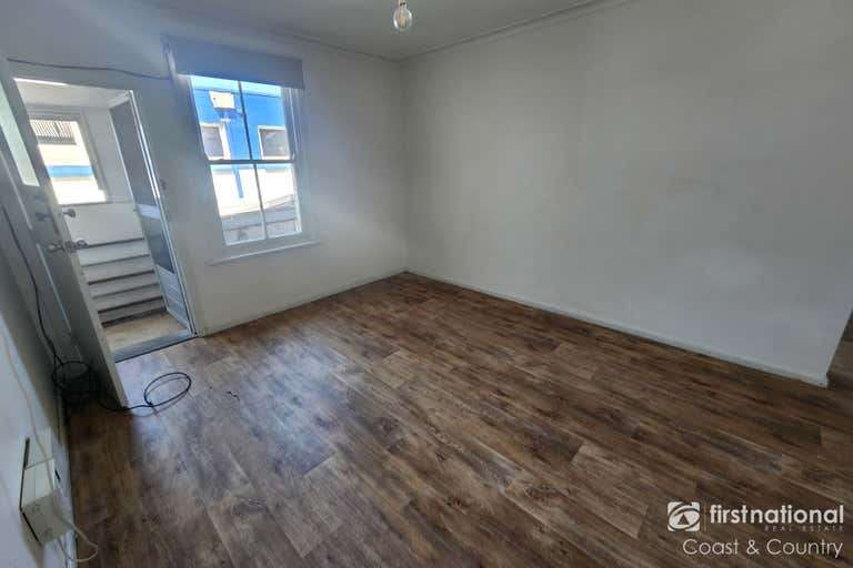 Level 1, 2/104 Terralong Street Kiama NSW 2533 - Image 2