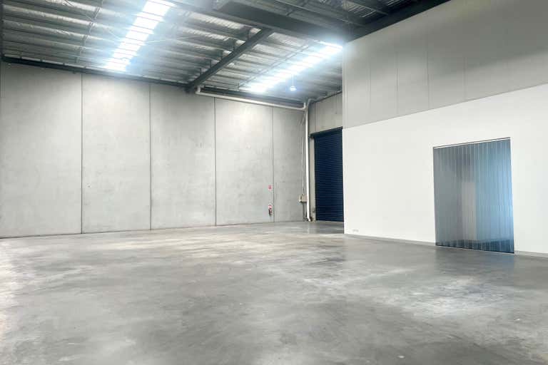 1, 25 Cook Rd Mitcham VIC 3132 - Image 2