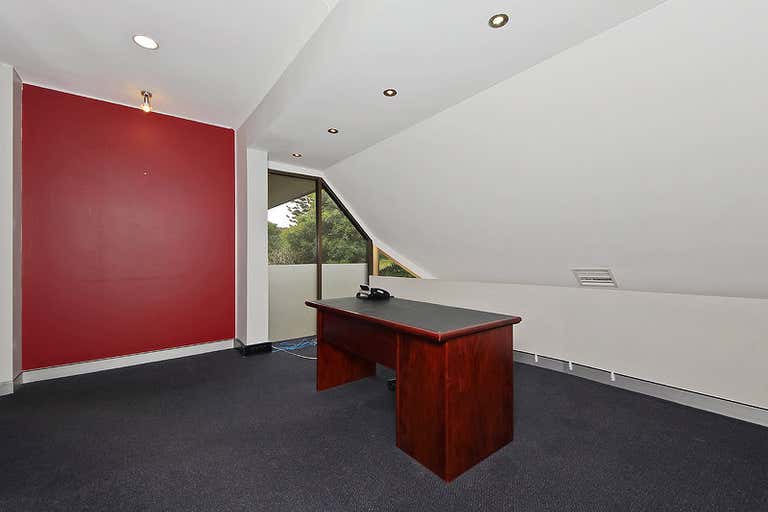 2/2/24 Vanessa Boulevard Springwood QLD 4127 - Image 3