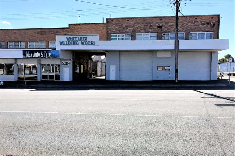 Shop 3, 209 James Street Toowoomba City QLD 4350 - Image 4