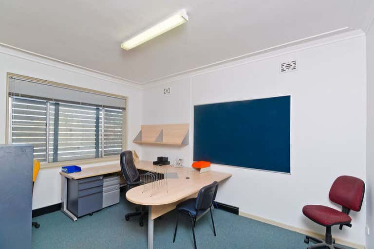 1/41 Wharf Street Tweed Heads NSW 2485 - Image 3