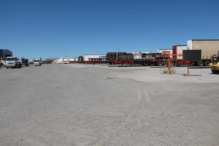 8 Tipper Court Hazelmere WA 6055 - Image 1