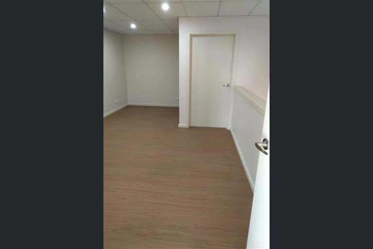 74 Knight Avenue Sunshine North VIC 3020 - Image 4