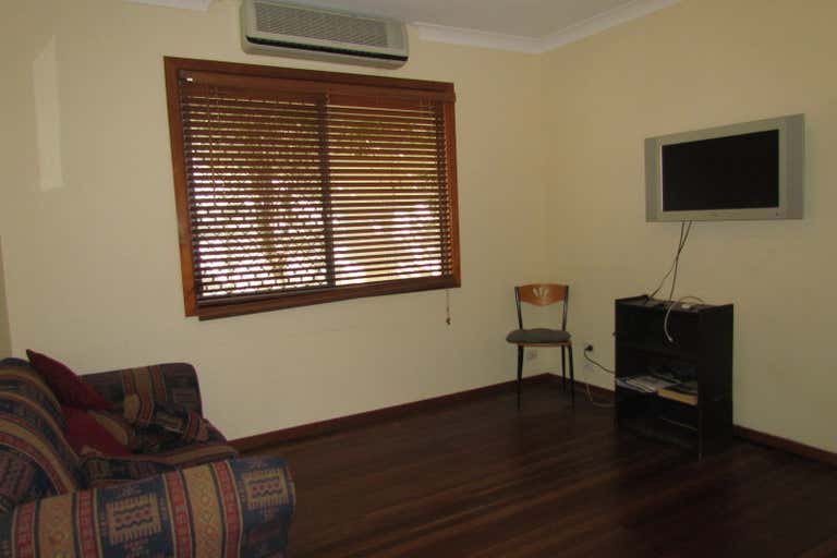 7/141 Auckland Street Gladstone Central QLD 4680 - Image 4