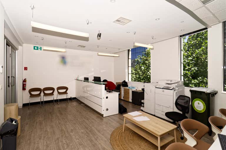 Pt4-Qu, 20 Queen Street Melbourne VIC 3000 - Image 1