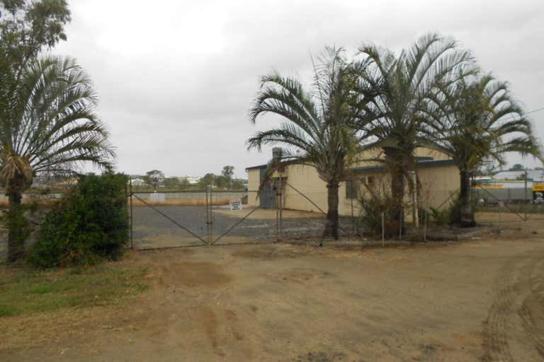 54 Old Capricorn Highway Gracemere QLD 4702 - Image 2