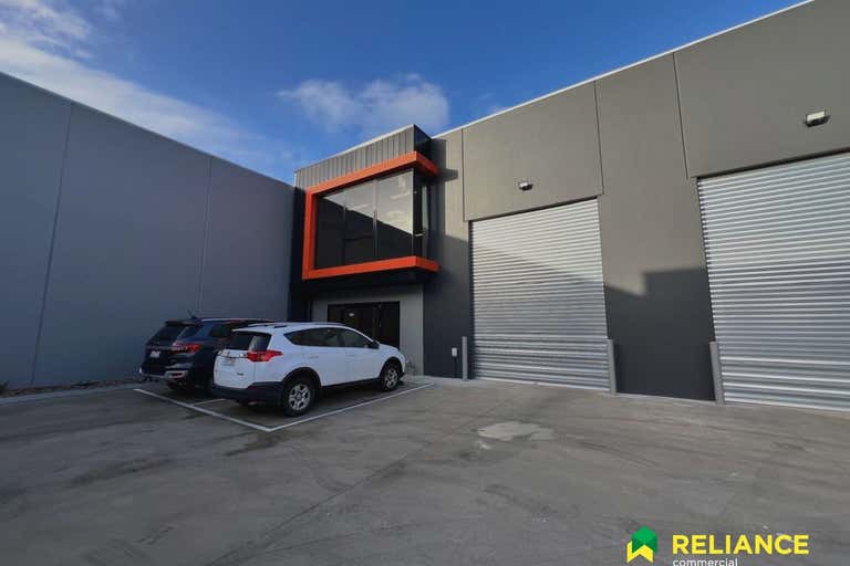 7/32 Rockfield Way Ravenhall VIC 3023 - Image 1