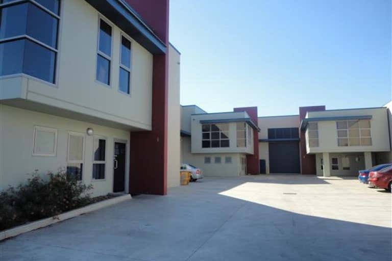 Unit 1, 19 Stennett Road Ingleburn NSW 2565 - Image 3