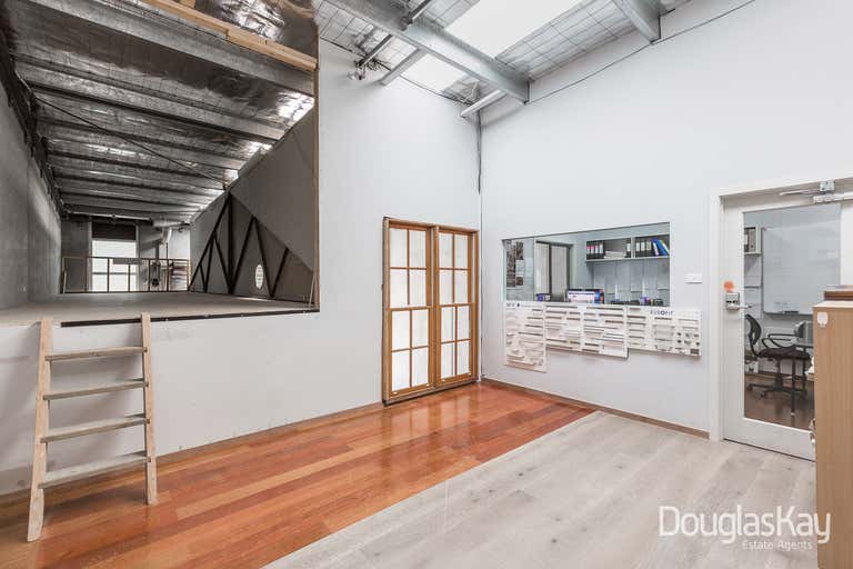 16/180 Fairbairn Road Sunshine West VIC 3020 - Image 2