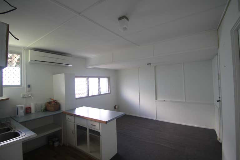 Residence, 23-25 Factory Street Pomona QLD 4568 - Image 3
