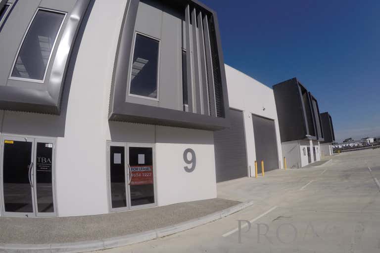 9/36 Aylesbury Drive Altona VIC 3018 - Image 1