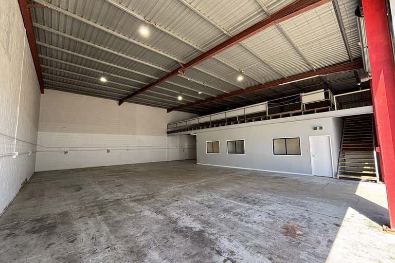 5/677 Pine Ridge Road Coombabah QLD 4216 - Image 1