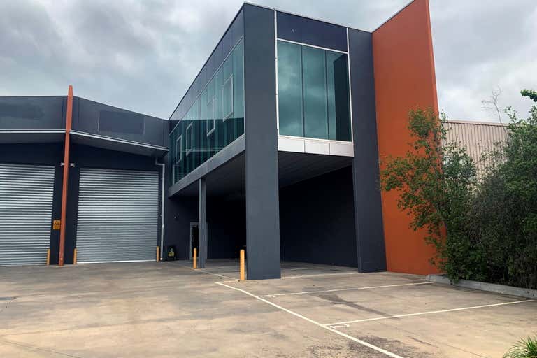 2/45 Chelmsford Street Williamstown VIC 3016 - Image 2