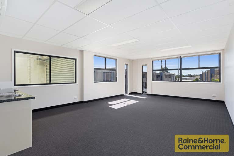 9/7 Sonia Court Raceview QLD 4305 - Image 3