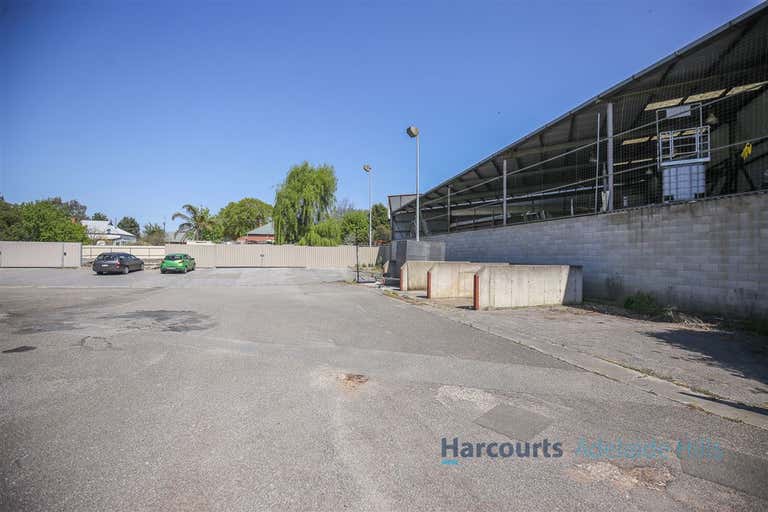 2/9 Hampden Road Mount Barker SA 5251 - Image 2