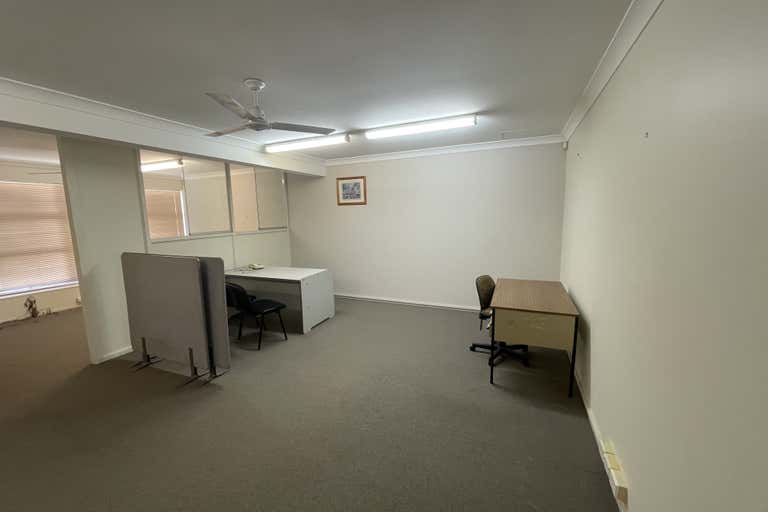 3/4 Railway St Southport QLD 4215 - Image 4