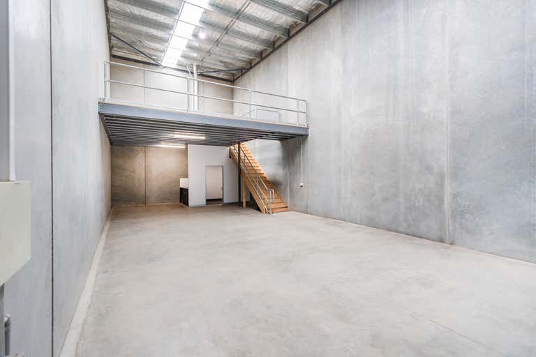 Unit 38, 10  Cawley Road Yarraville VIC 3013 - Image 2