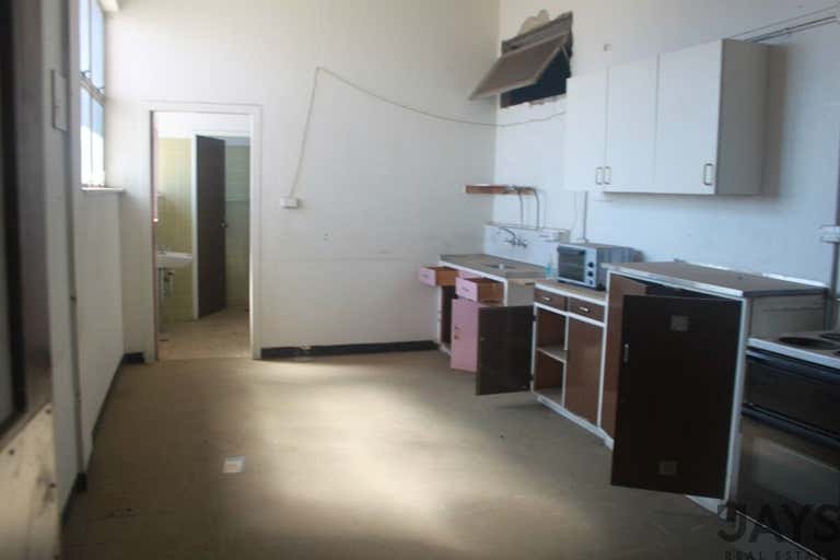 Suite 3/20 Miles Street Mount Isa QLD 4825 - Image 4