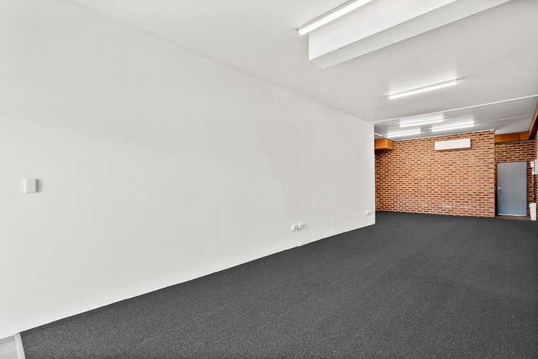 1/10 George Street Warilla NSW 2528 - Image 2