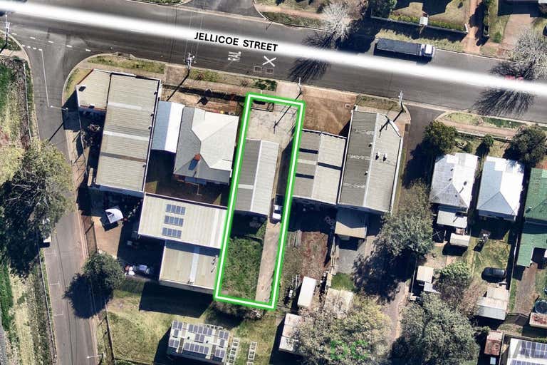 122B Jellicoe Street North Toowoomba QLD 4350 - Image 2