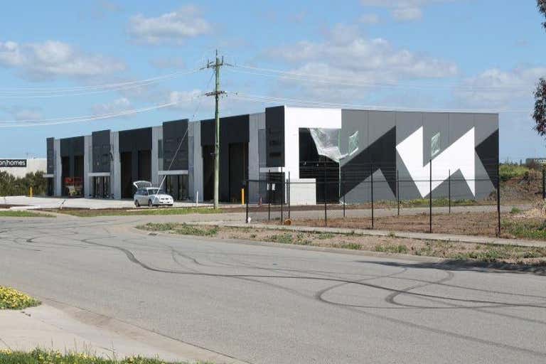 Unit 4, 1 Sharnet Circuit Pakenham VIC 3810 - Image 3