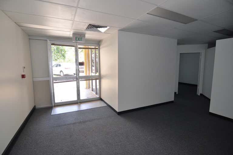 Suite 12, 28 Hamilton Street Townsville City QLD 4810 - Image 4