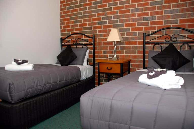 Poachers Paradise Motel, 97 Murray Street Rutherglen VIC 3685 - Image 3