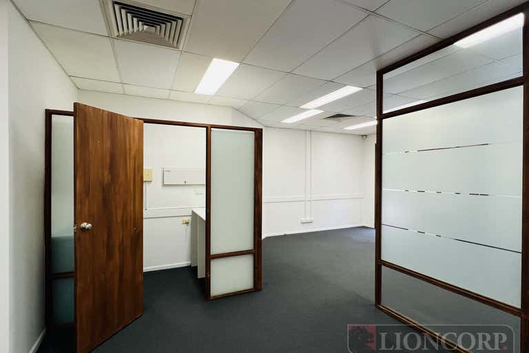 26/1 Park Road Milton QLD 4064 - Image 2