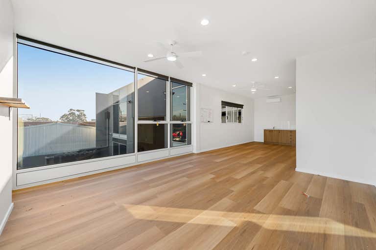 12 Racecourse Road Williamstown VIC 3016 - Image 4