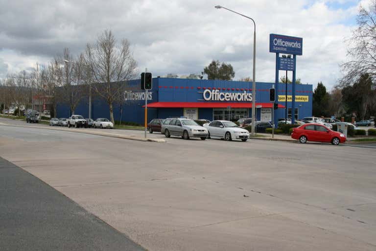 423 Smollet Street (Cnr Young St/Hume Hwy) Albury NSW 2640 - Image 4