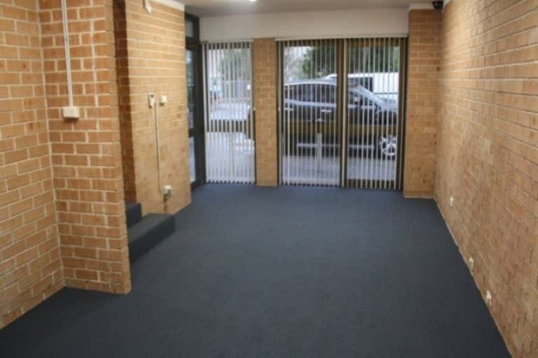 3 Wilmette Place Mona Vale NSW 2103 - Image 2