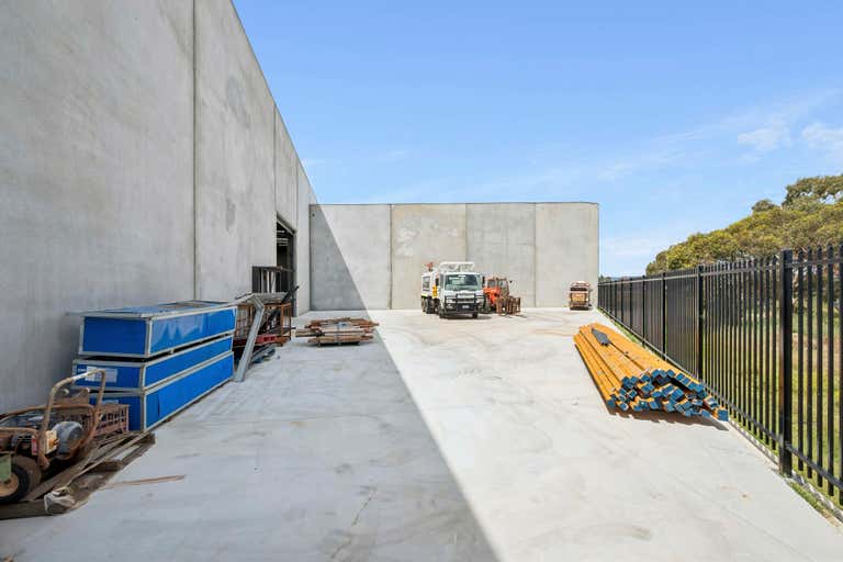 1/242 Allen Road Forrestdale WA 6112 - Image 4