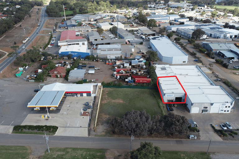 13 Dickens Place Armadale WA 6112 - Image 1