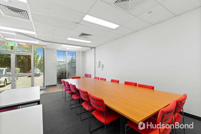 1/137-145 Rooks Road Nunawading VIC 3131 - Image 4